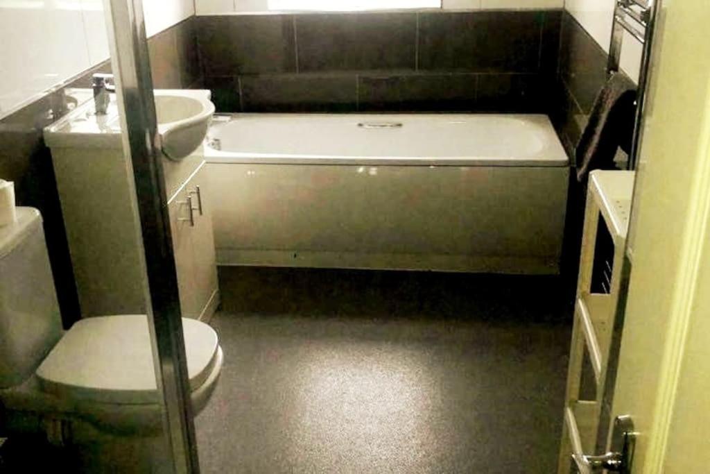 Short Term Lets From £15 Per Person Per Night Daire Bristol Dış mekan fotoğraf