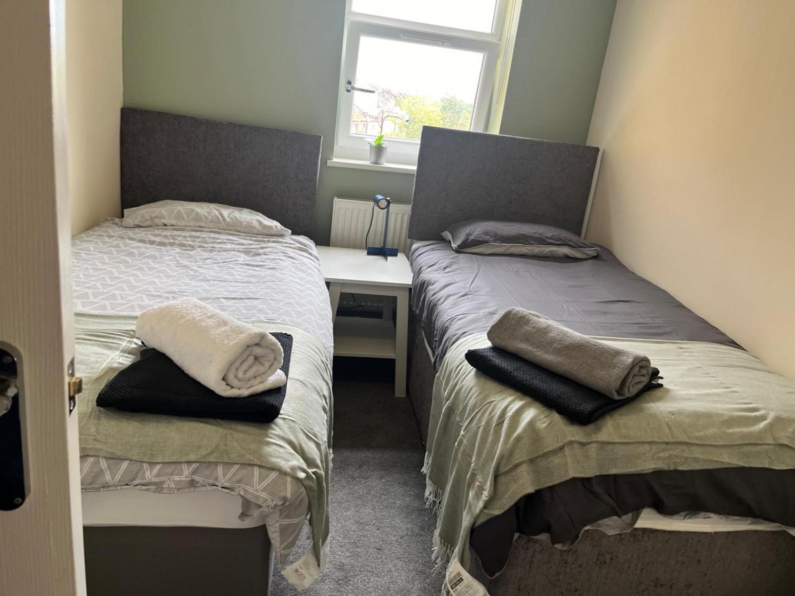Short Term Lets From £15 Per Person Per Night Daire Bristol Dış mekan fotoğraf